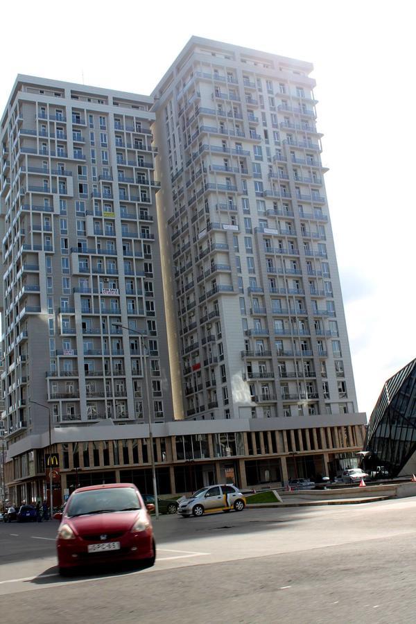 Flat Near The Mcdonald'S Apartment Batumi Bagian luar foto
