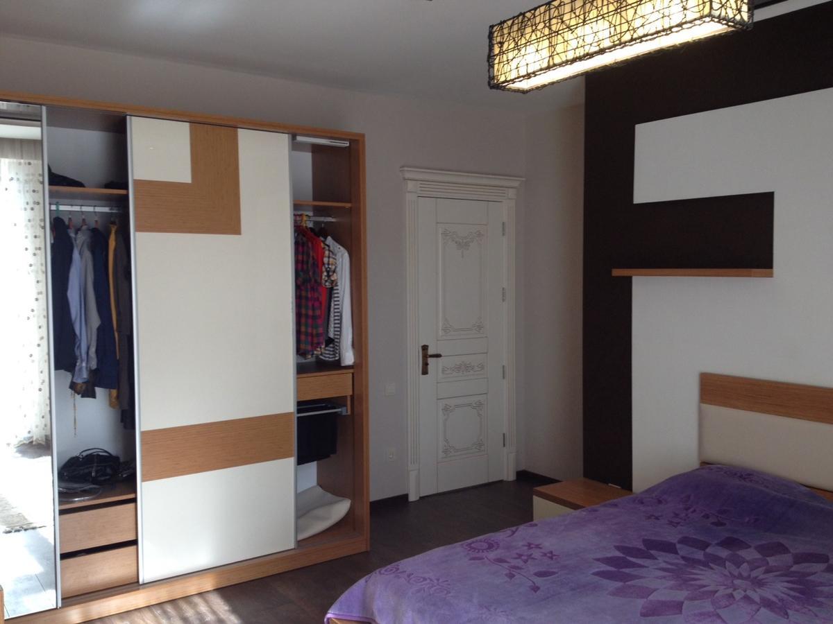 Flat Near The Mcdonald'S Apartment Batumi Bagian luar foto