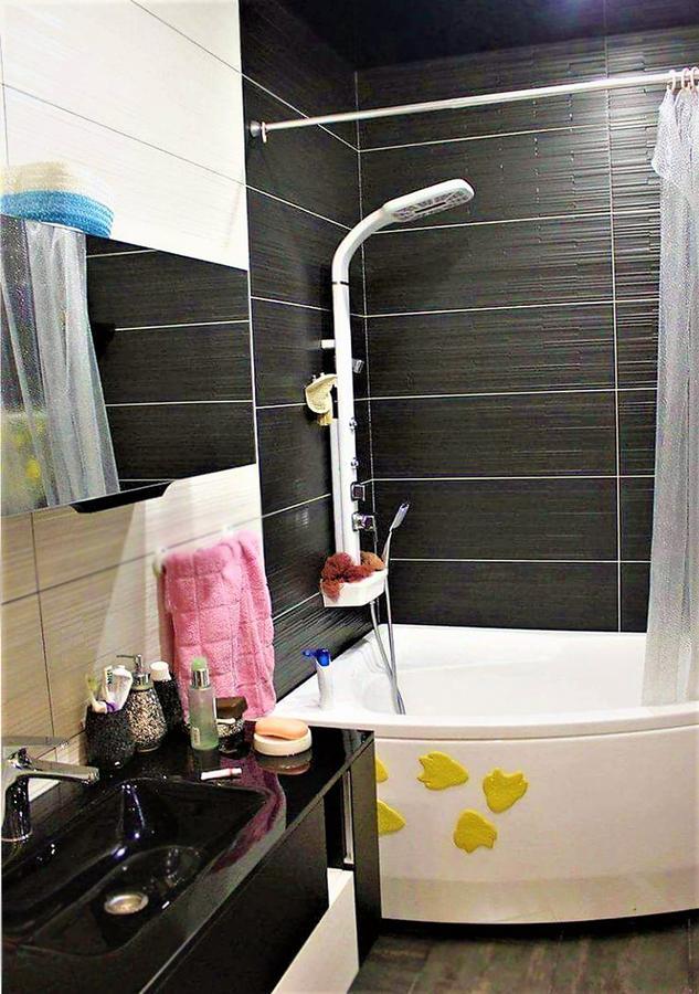 Flat Near The Mcdonald'S Apartment Batumi Bagian luar foto