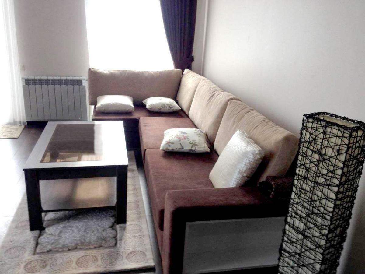 Flat Near The Mcdonald'S Apartment Batumi Bagian luar foto